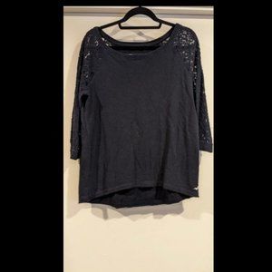 Hollister Sweater Shirt